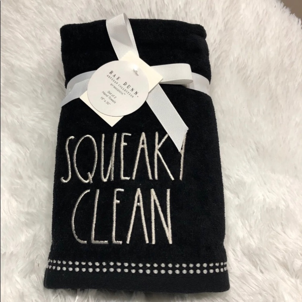 Rae Dunn Towels